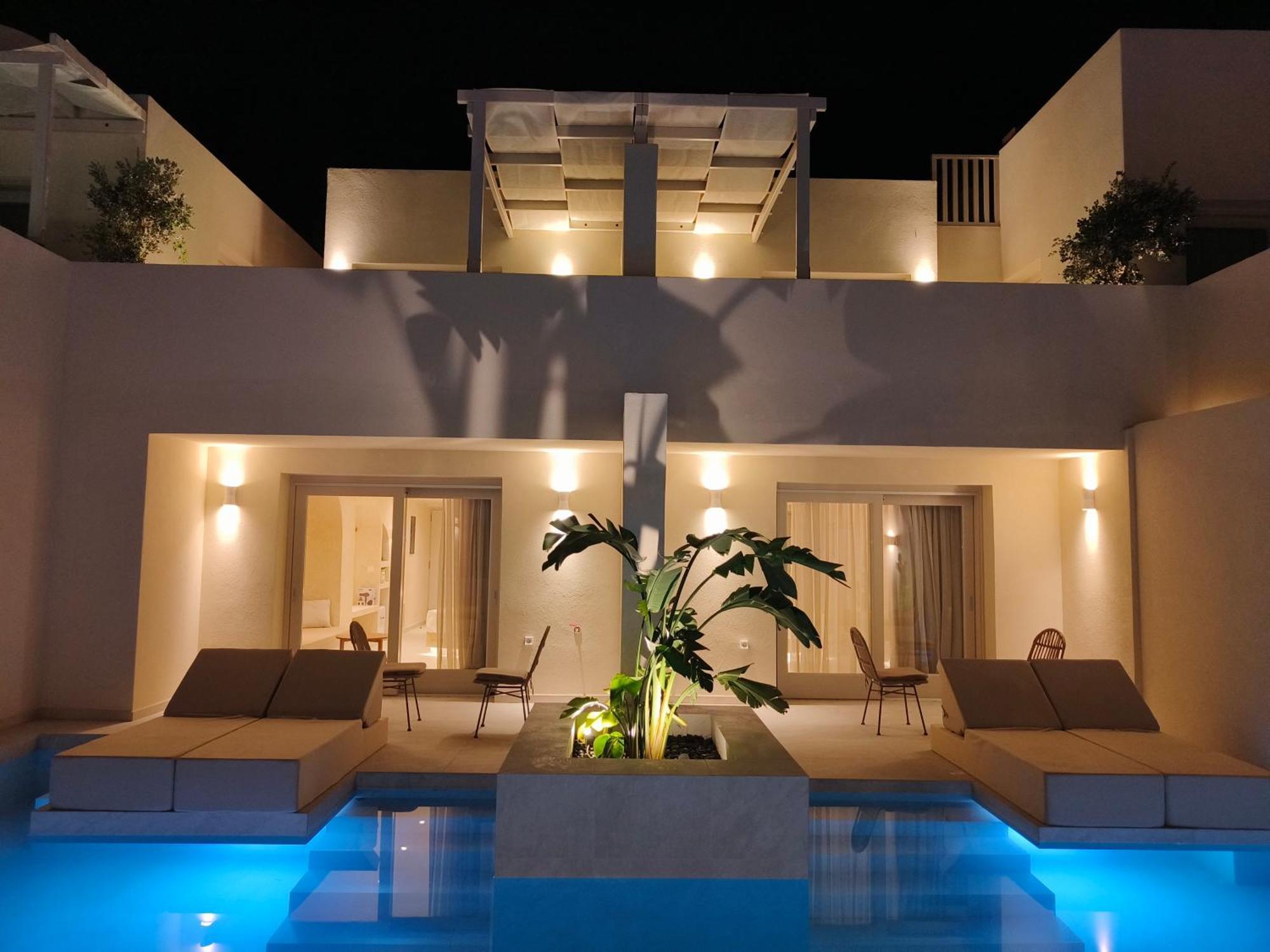 פריסה Heyday Luxury Suites מראה חיצוני תמונה