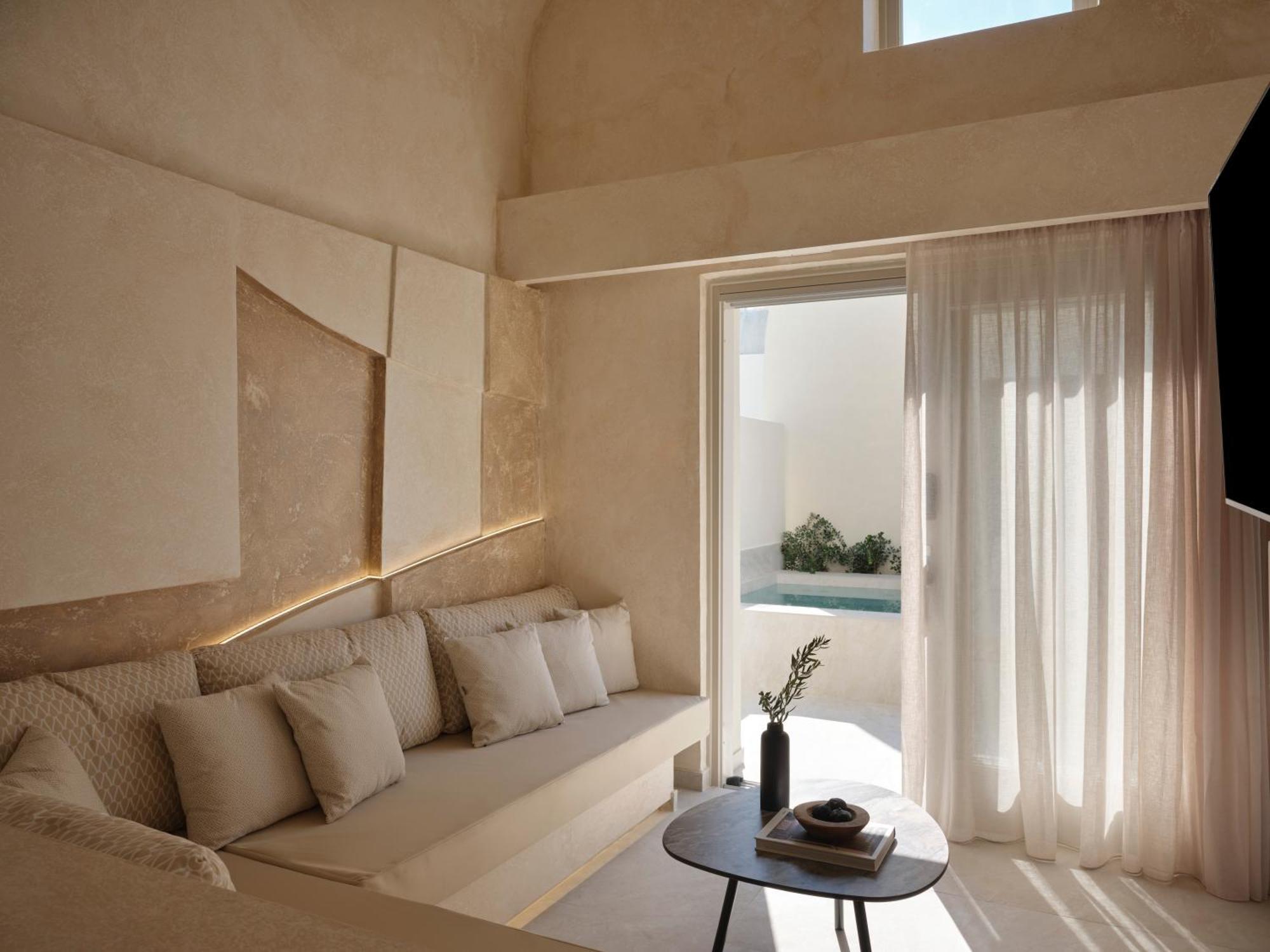 פריסה Heyday Luxury Suites מראה חיצוני תמונה